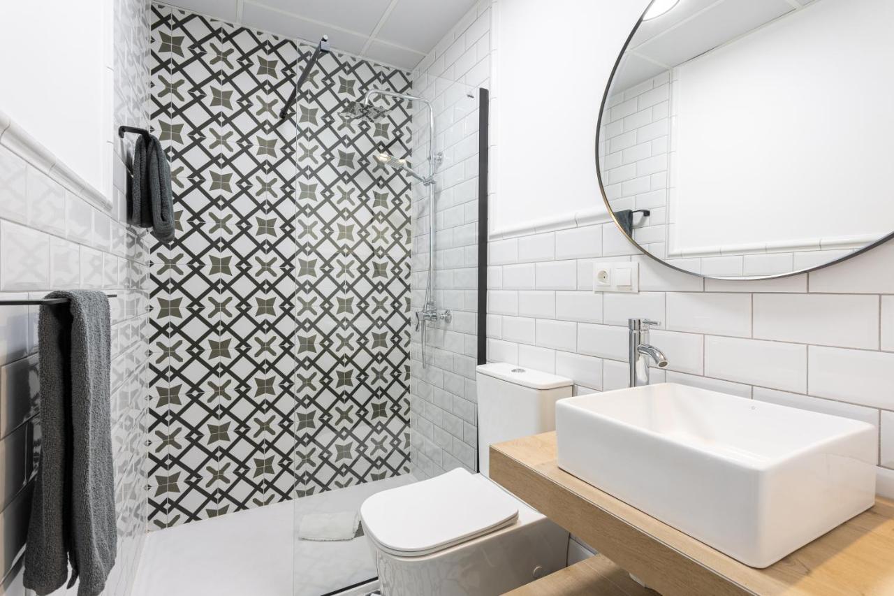 Holidays2Malaga Picasuss Loft New Built Close Huelin Beach And Promenade Kültér fotó