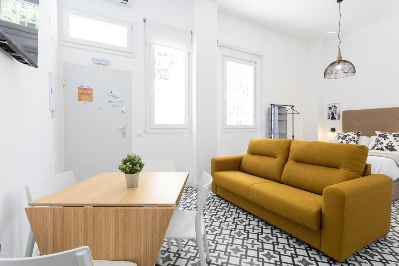 Holidays2Malaga Picasuss Loft New Built Close Huelin Beach And Promenade Kültér fotó