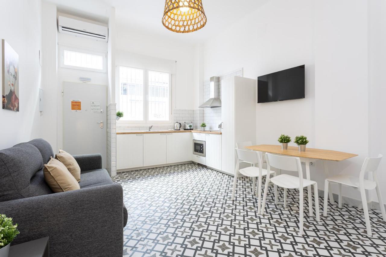 Holidays2Malaga Picasuss Loft New Built Close Huelin Beach And Promenade Kültér fotó