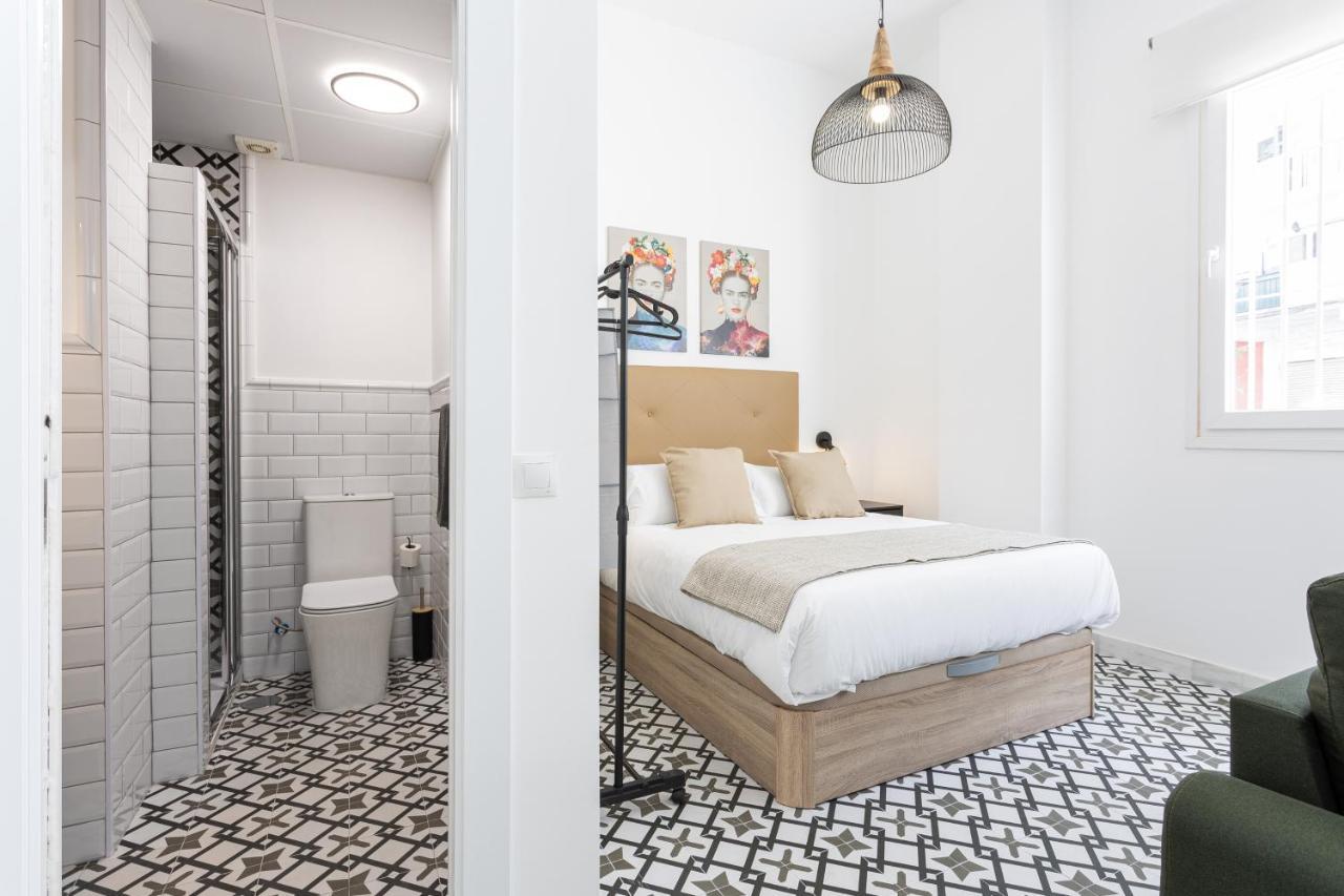 Holidays2Malaga Picasuss Loft New Built Close Huelin Beach And Promenade Kültér fotó