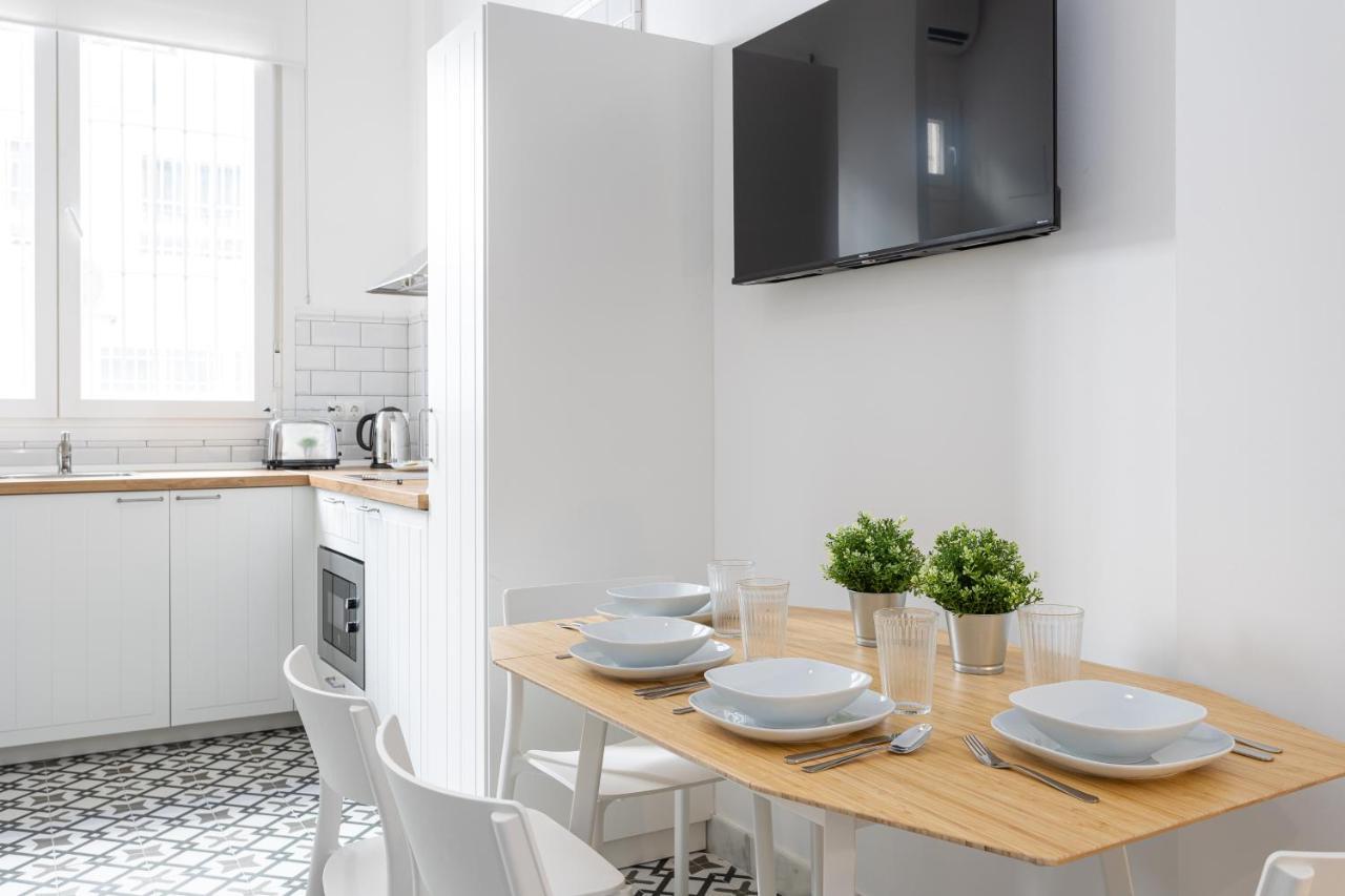 Holidays2Malaga Picasuss Loft New Built Close Huelin Beach And Promenade Kültér fotó