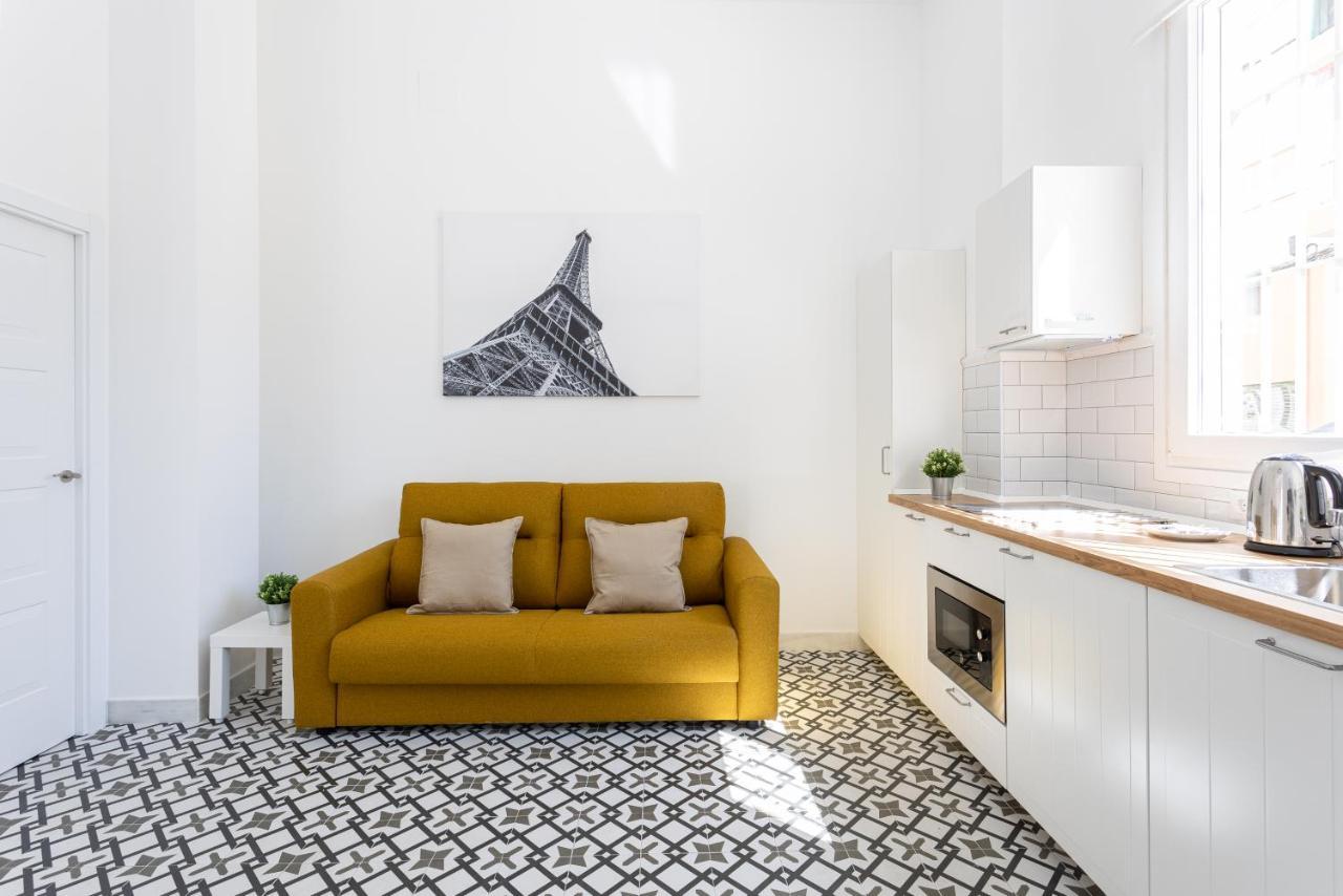 Holidays2Malaga Picasuss Loft New Built Close Huelin Beach And Promenade Kültér fotó