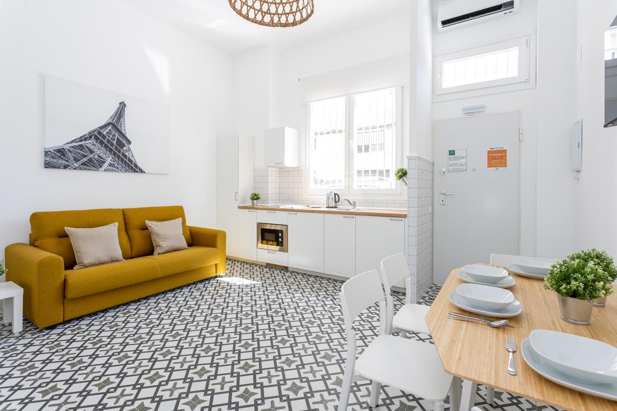 Holidays2Malaga Picasuss Loft New Built Close Huelin Beach And Promenade Kültér fotó
