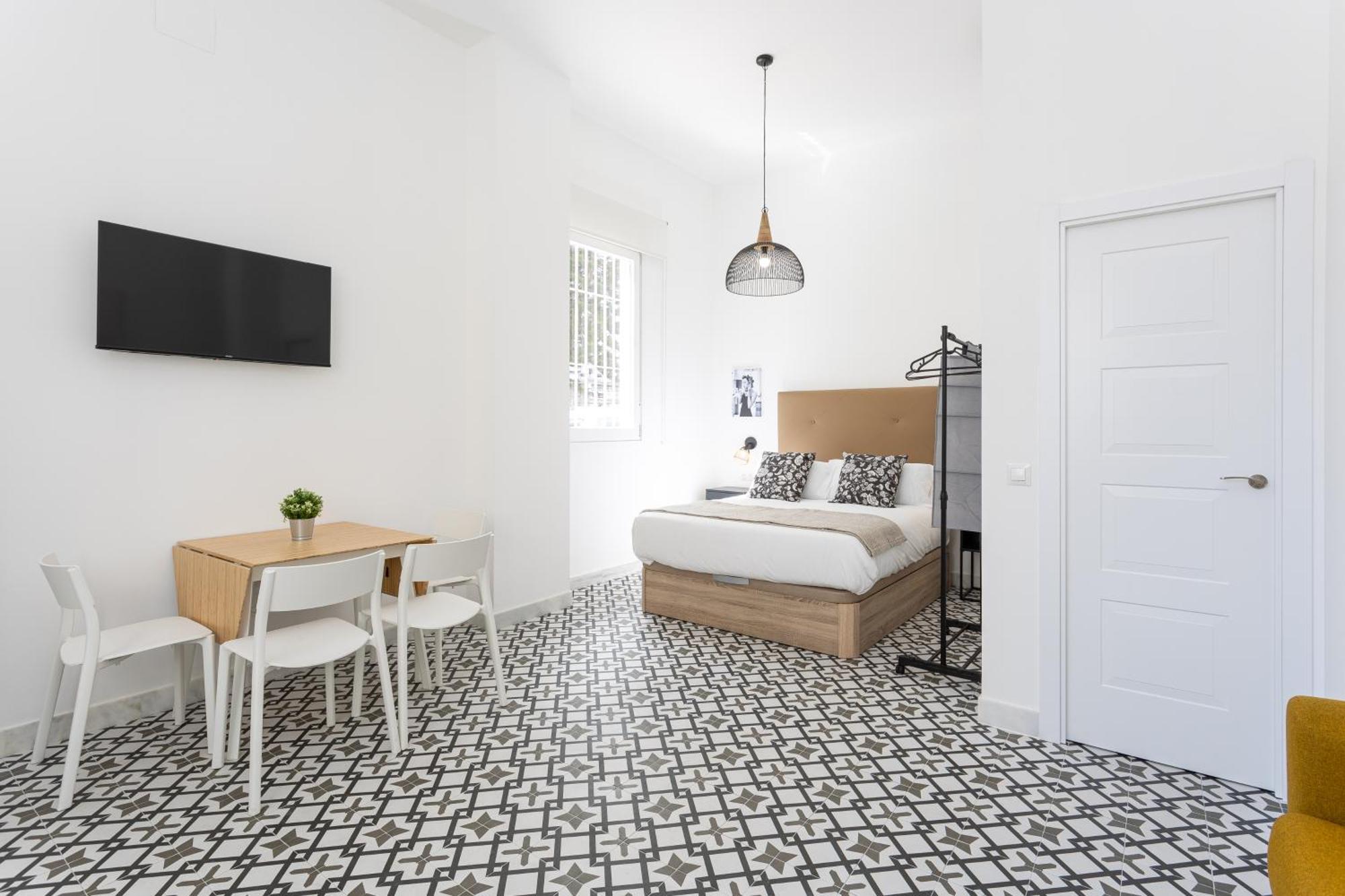 Holidays2Malaga Picasuss Loft New Built Close Huelin Beach And Promenade Kültér fotó