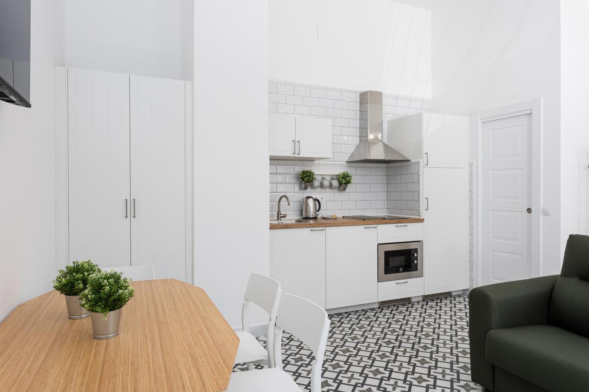 Holidays2Malaga Picasuss Loft New Built Close Huelin Beach And Promenade Kültér fotó