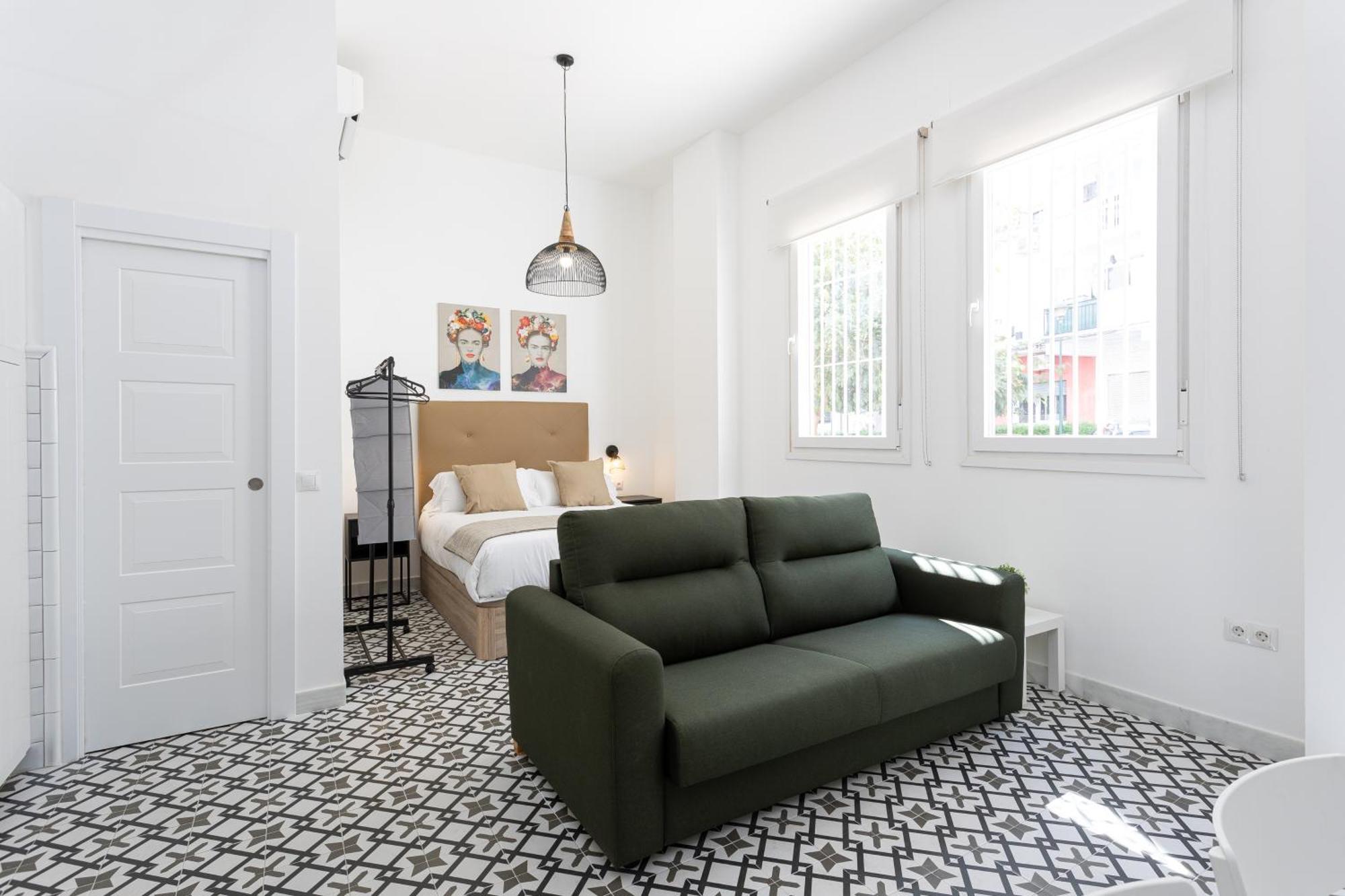 Holidays2Malaga Picasuss Loft New Built Close Huelin Beach And Promenade Kültér fotó